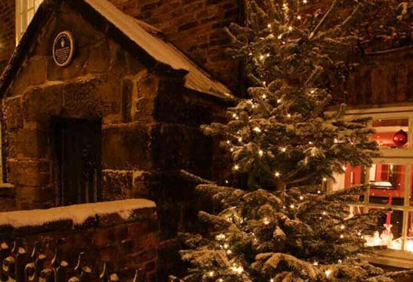 Bed and Breakfast Porch House