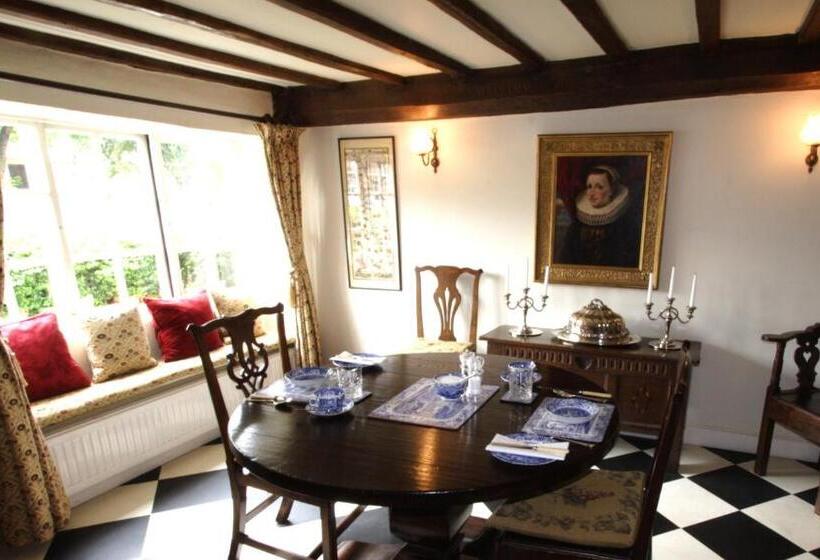 Bed and Breakfast Porch House