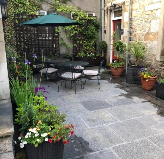 مبيت وإفطار Rosehill Guest House