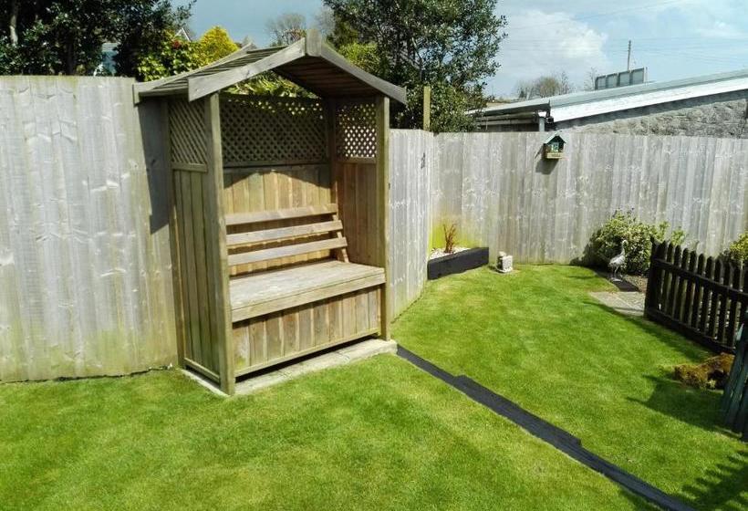 Bed and Breakfast Rowan Lodge