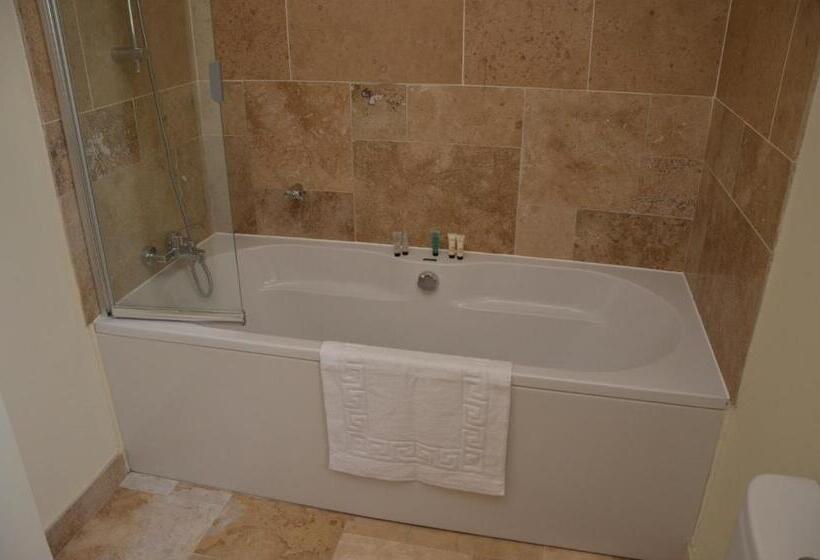 住宿加早餐  Sabine Barn