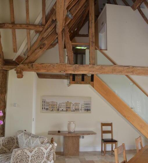 住宿加早餐  Sabine Barn