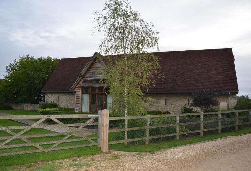 住宿加早餐  Sabine Barn