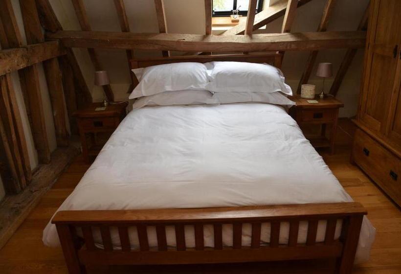 مبيت وإفطار Sabine Barn