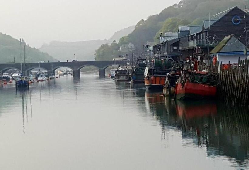 민박 Schooner Point Guest House