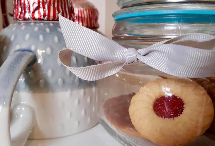 민박 Schooner Point Guest House