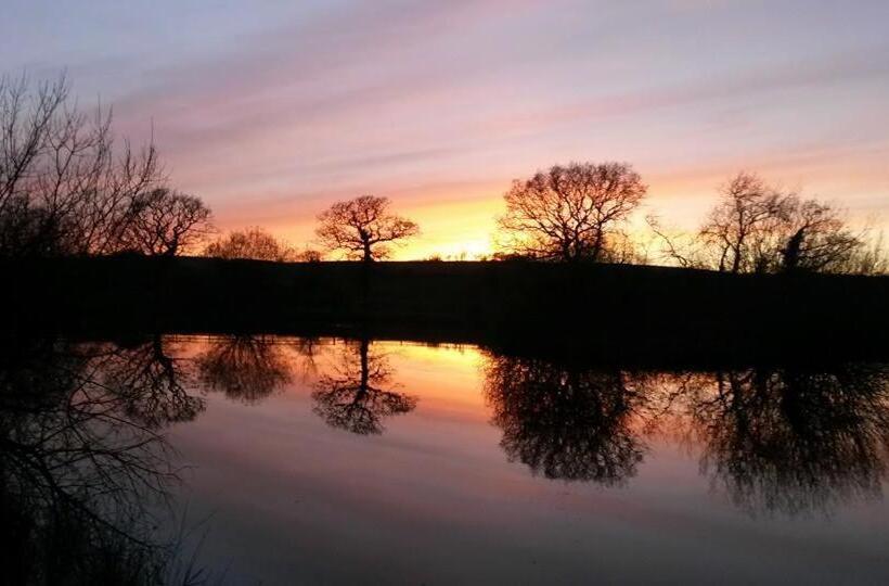 مبيت وإفطار Spillers Farm