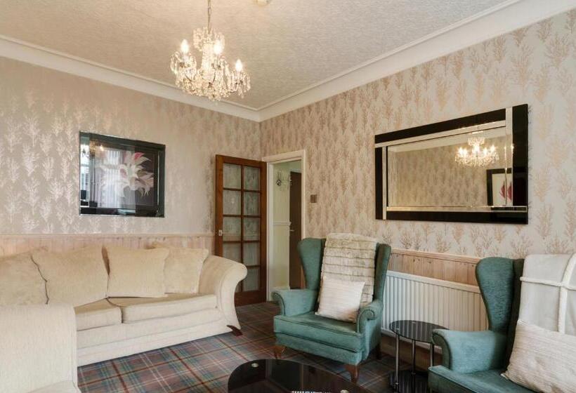 مبيت وإفطار Stoneleigh