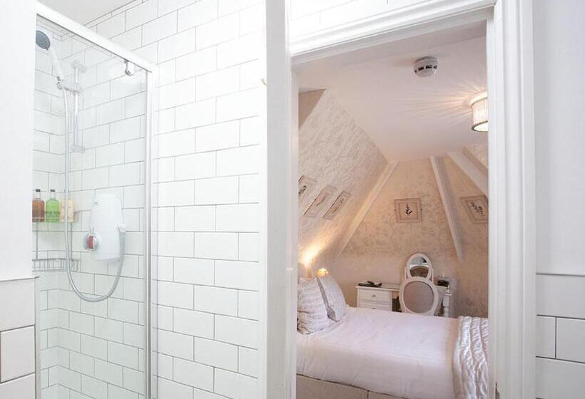 مبيت وإفطار The Castleton