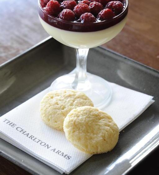 ベッドアンドブレックファースト The Charlton Arms