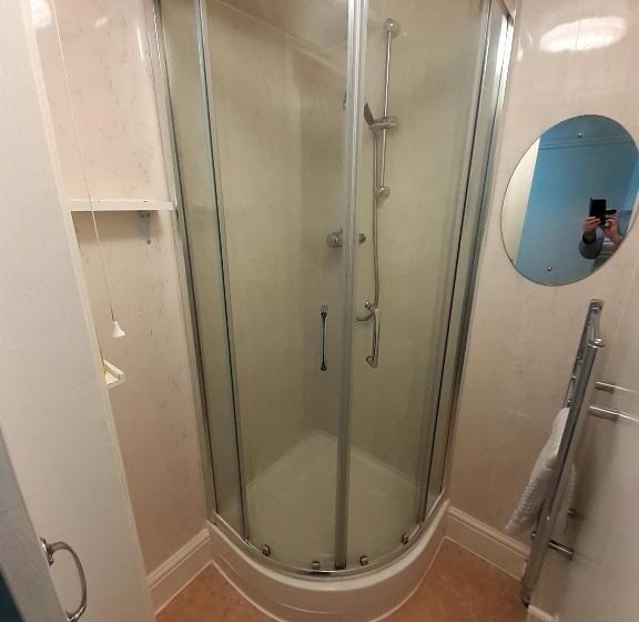 تختخواب و صبحانه The Edenhurst Guesthouse