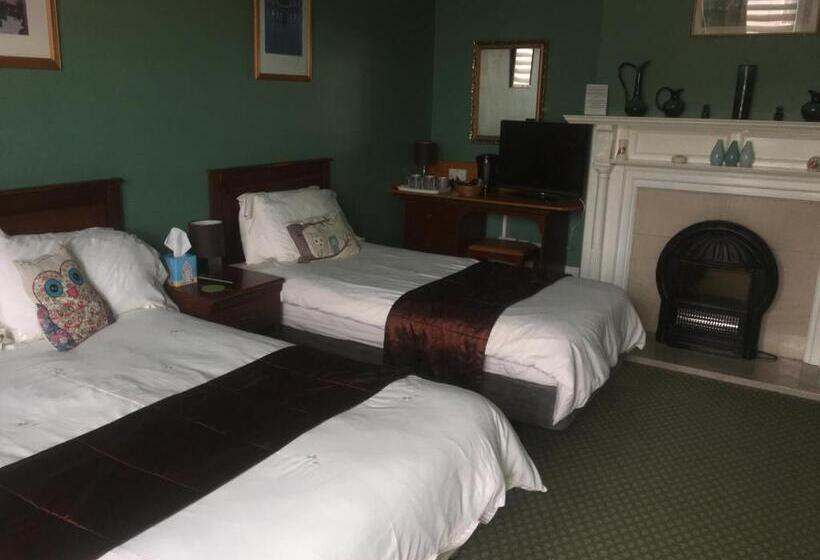 Bed and Breakfast The Edwardian Lodge Guest House