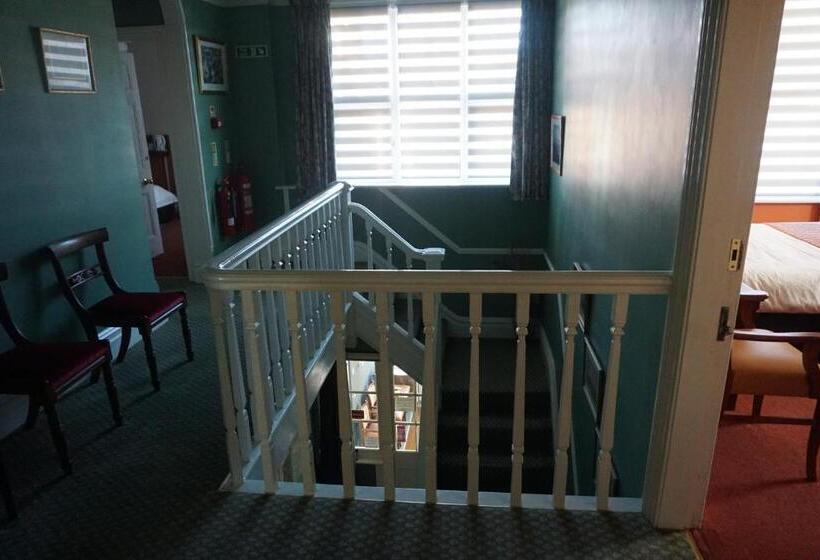 Bed and Breakfast The Edwardian Lodge Guest House