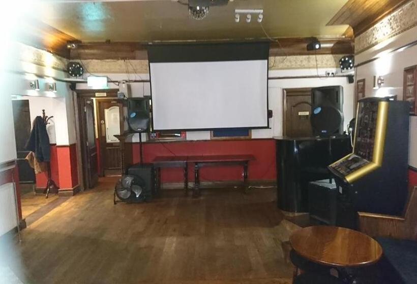 민박 The King S Head