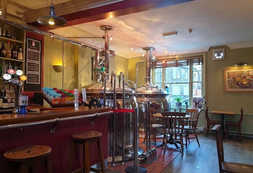 مبيت وإفطار The Old Cannon Brewery