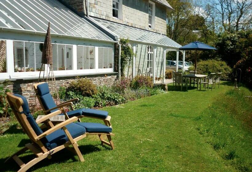 مبيت وإفطار The Old Rectory