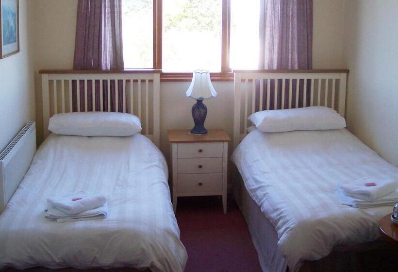 Bed and Breakfast The Poldark Inn