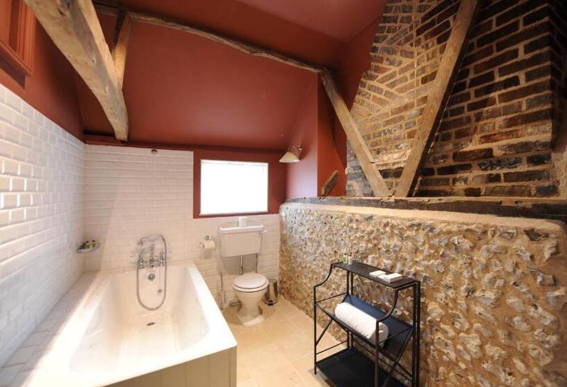 مبيت وإفطار The Stag And Huntsman At Hambleden