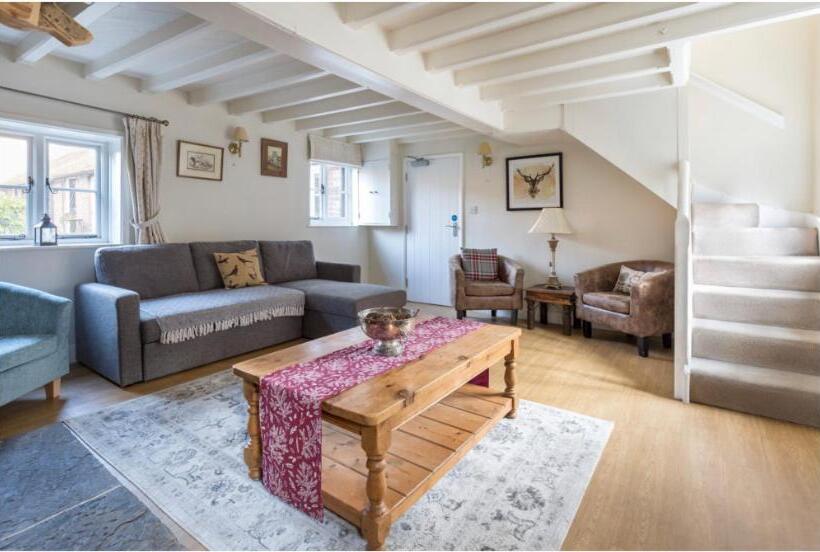 مبيت وإفطار The Stag And Huntsman At Hambleden