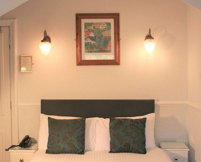 تختخواب و صبحانه The Telstar