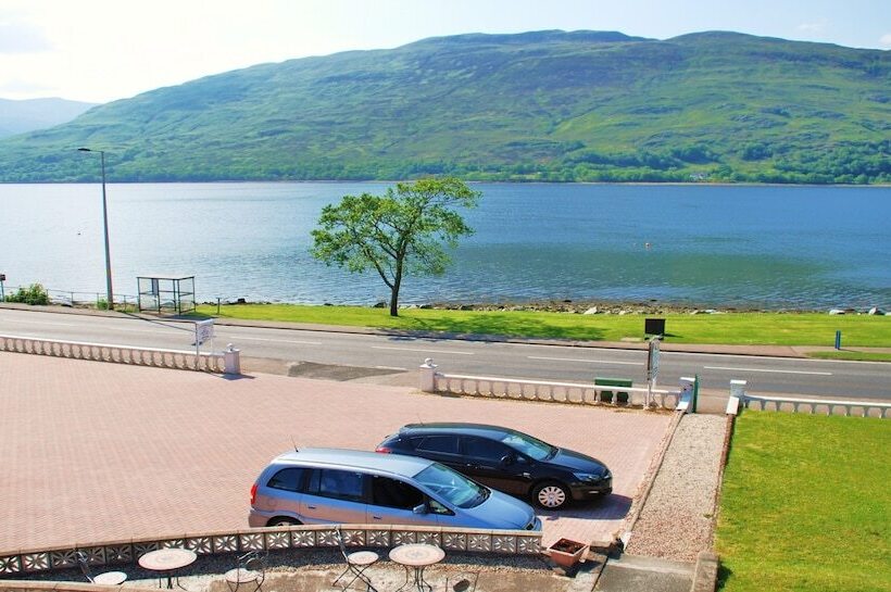 ベッドアンドブレックファースト The Willows   Room Only Accommodation