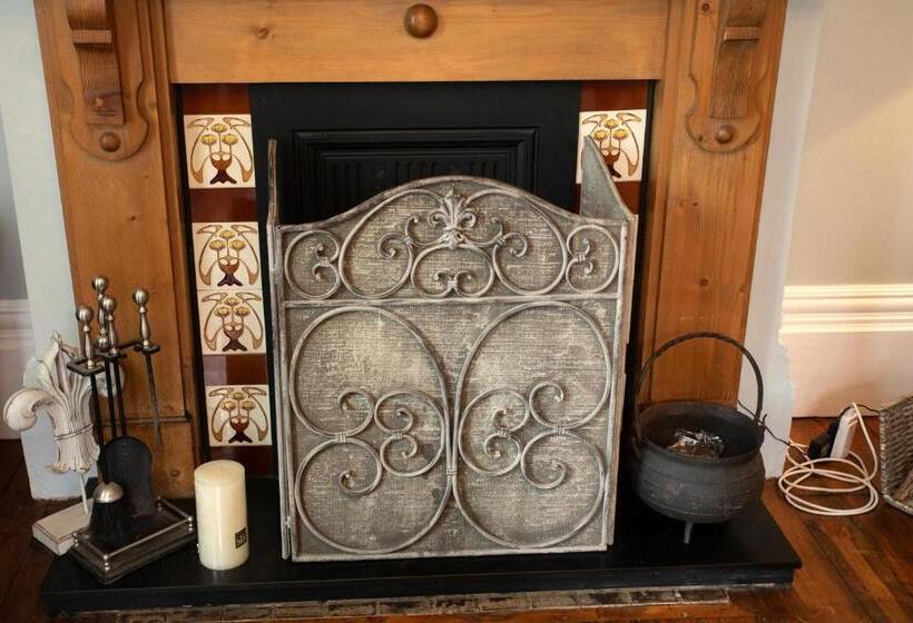 ベッドアンドブレックファースト Treherne House & The Malvern Retreat