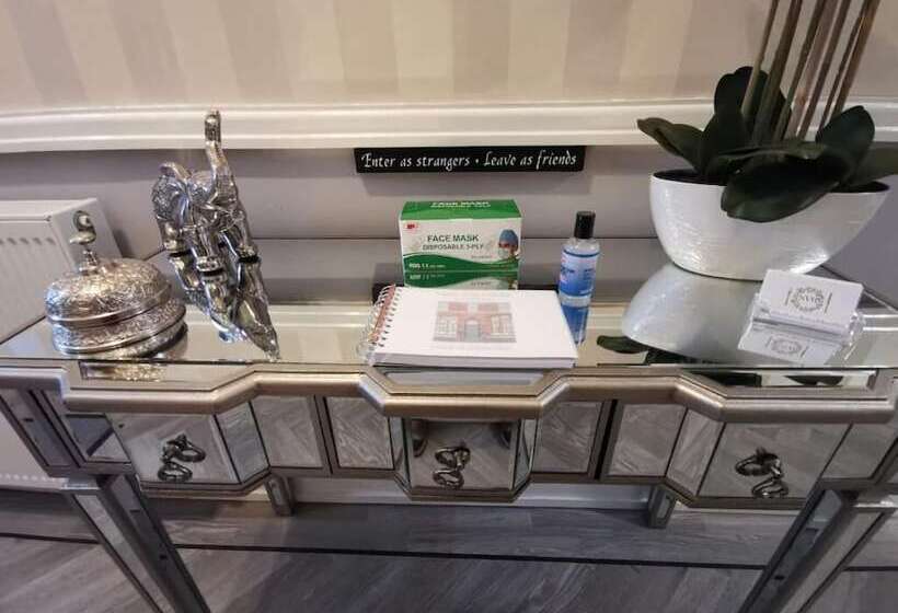 ベッドアンドブレックファースト Vale House