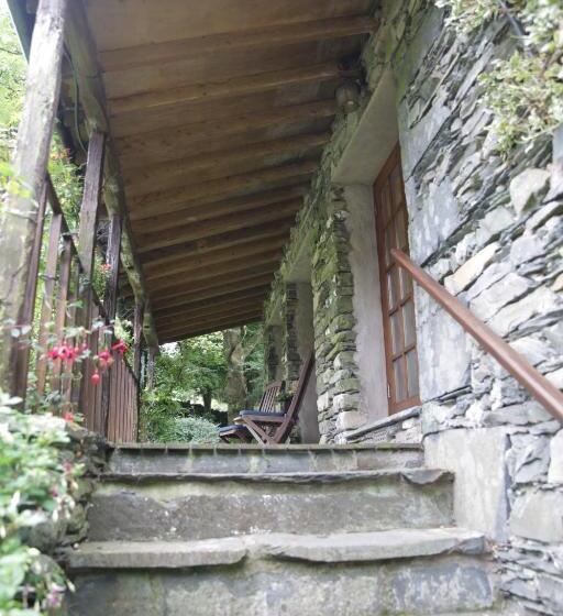 민박 Walker Ground Manor