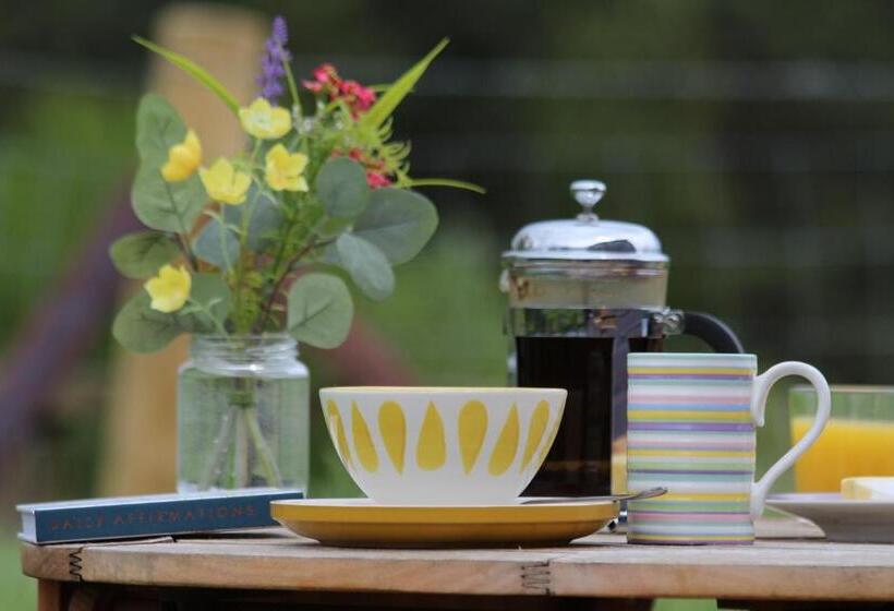 민박 Westfield House Farm