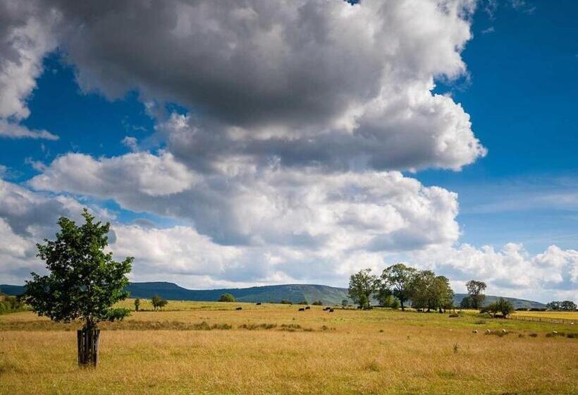 민박 Westfield House Farm