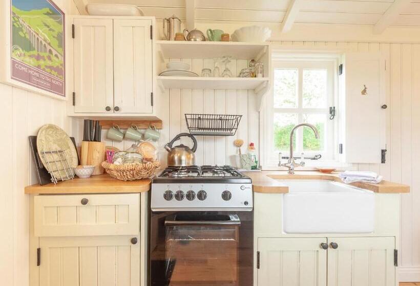 민박 Westfield House Farm