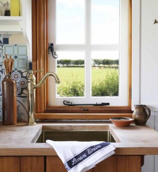 민박 Westfield House Farm