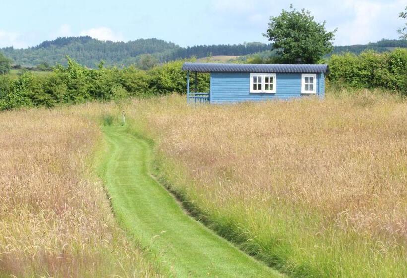 민박 Westfield House Farm