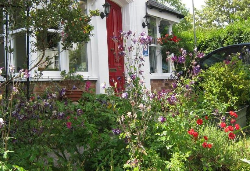 تختخواب و صبحانه Woodbine Guest Accommodation