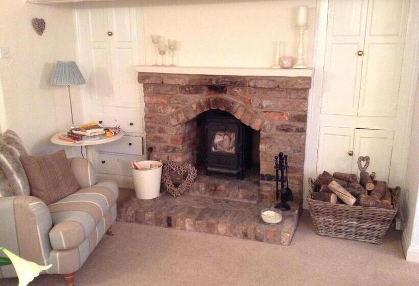 Birtles Farm Bed And Breakfast