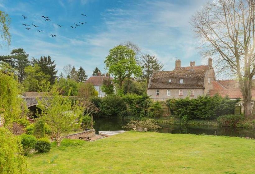 Bridge Hotel Brandon