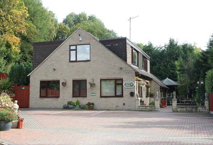 Castle Green Bed And Breakfast