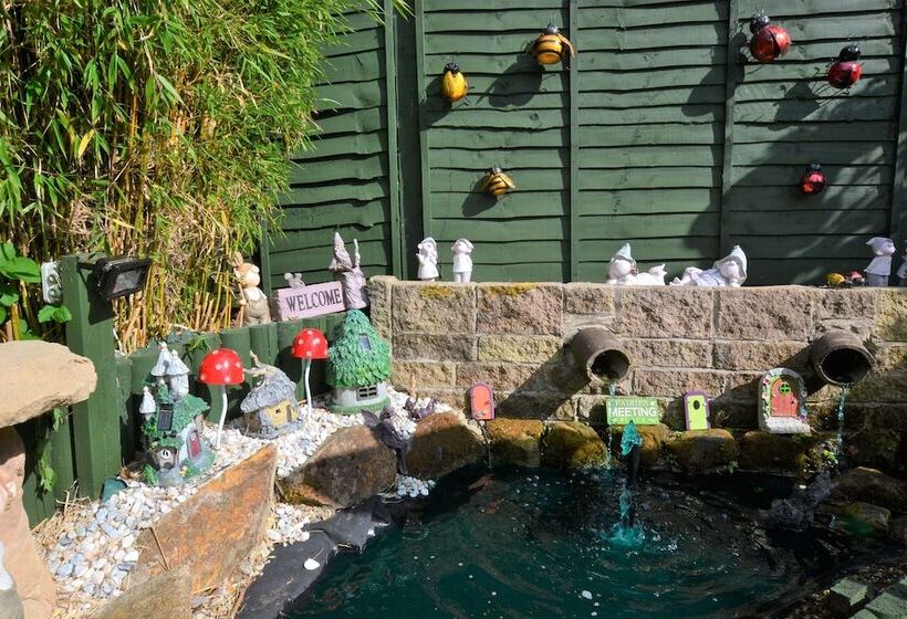 Castle Green Bed And Breakfast