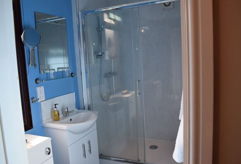 Castle Green Bed And Breakfast