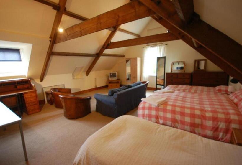 Clemenstone House B&b