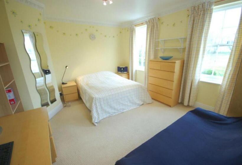 Clemenstone House B&b