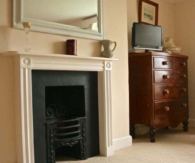 Clotworthy House Bed & Breakfast