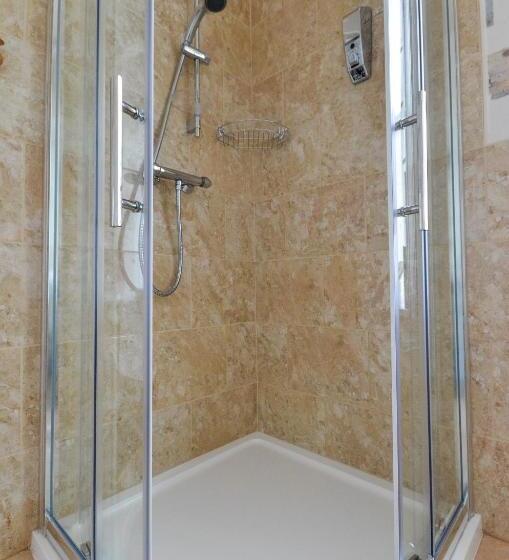 Colbourn Bed And Breakfast