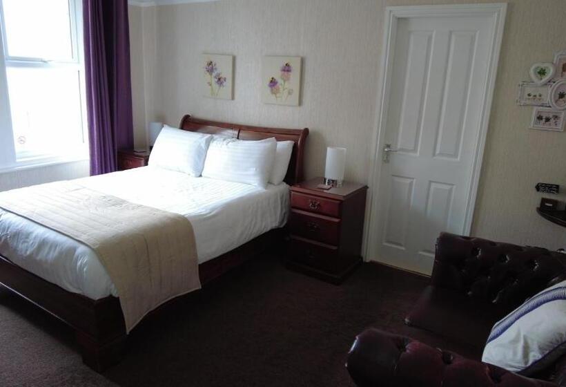 Colbourn Bed And Breakfast