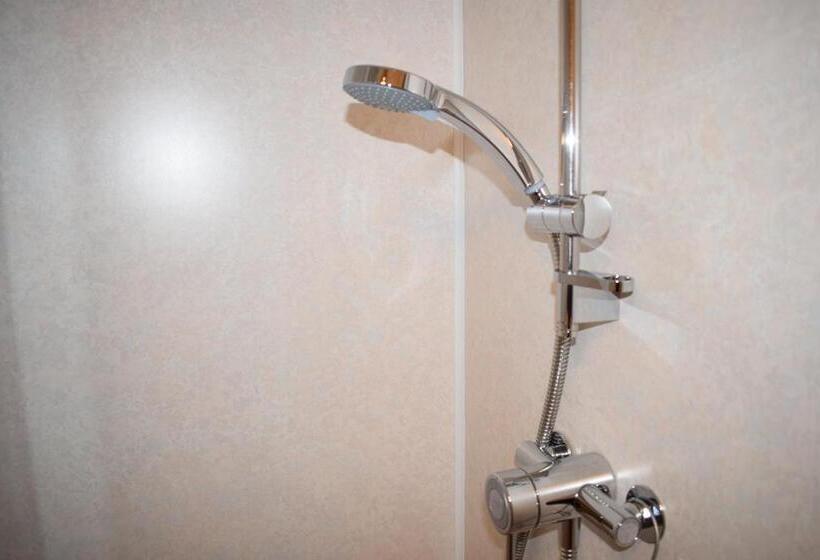 צימר Cragside Guest House