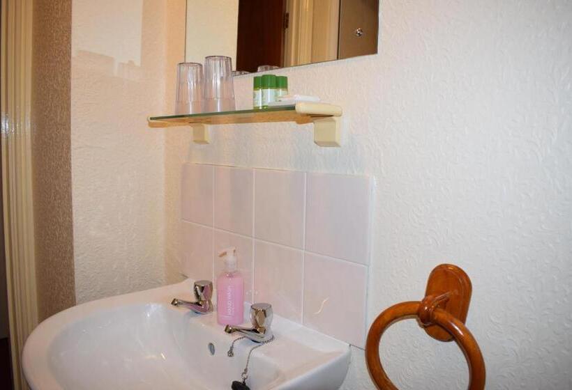 צימר Cragside Guest House