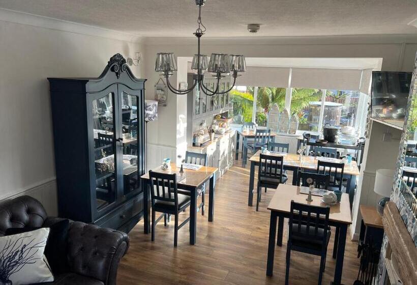 Downsfield Bed And Breakfast