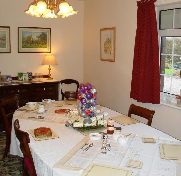 Fernlea Cottage Bed And Breakfast