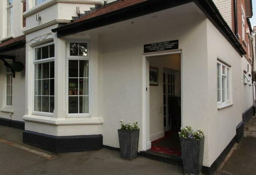 בית מלון כפרי Abbey Grange