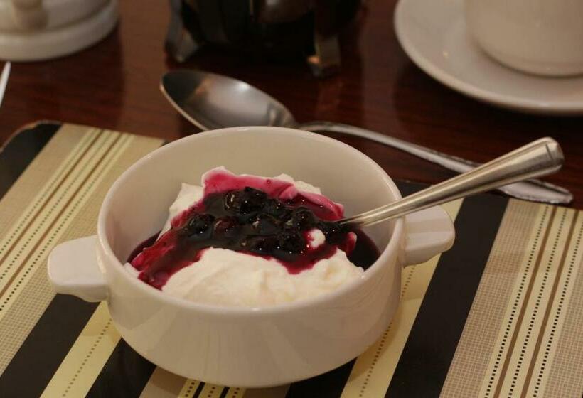 בית מלון כפרי Abbey Grange